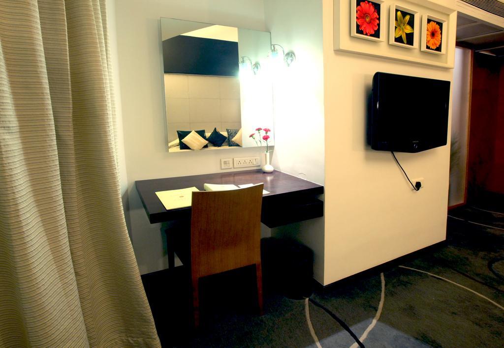 Peninsula Grand Hotel Mumbai Bagian luar foto