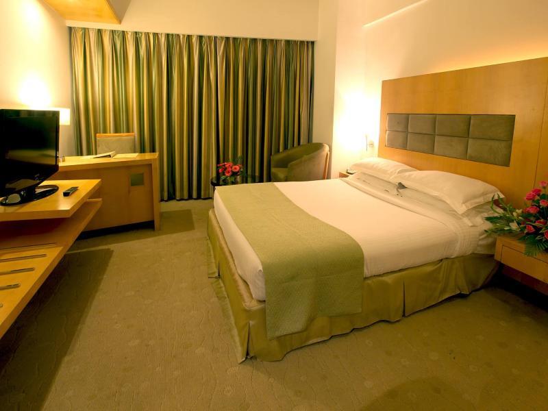 Peninsula Grand Hotel Mumbai Ruang foto