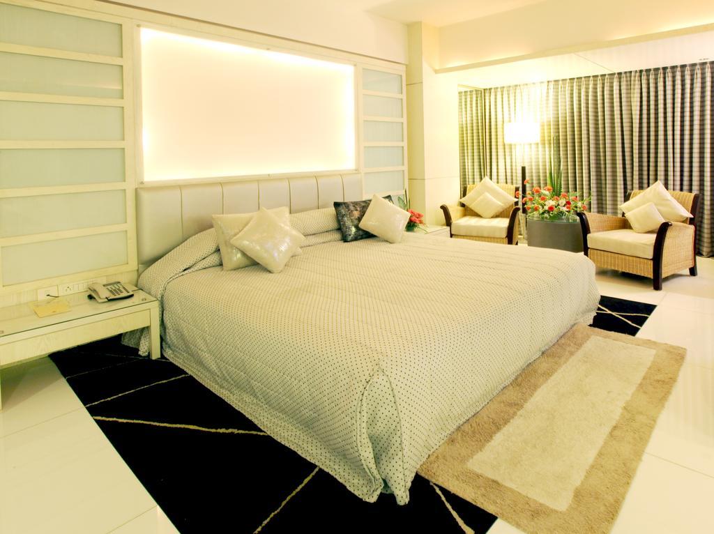 Peninsula Grand Hotel Mumbai Ruang foto
