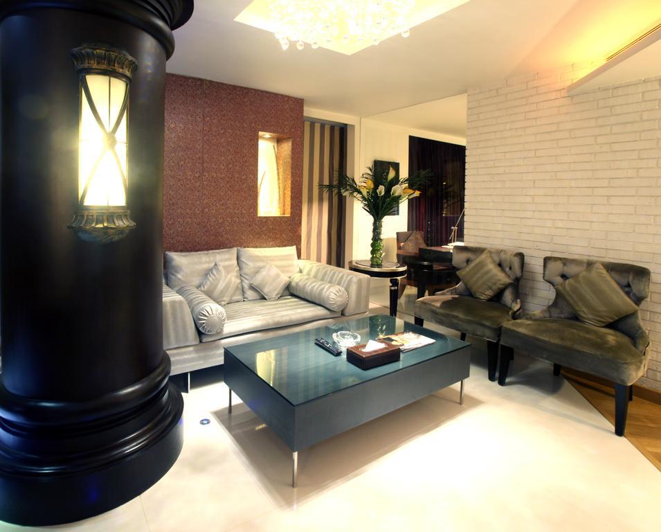 Peninsula Grand Hotel Mumbai Bagian luar foto